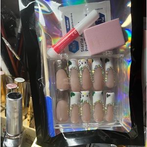 HELLO KITTY CUSTOMIZED ACRYLIC PRESS ONS